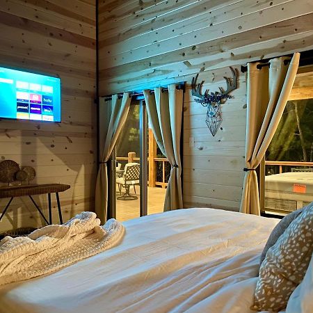 New Luxury Cabin, Hot Tub, Forest Views,Hotel Style Amenities 布罗肯鲍 外观 照片