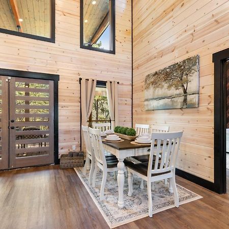 New Luxury Cabin, Hot Tub, Forest Views,Hotel Style Amenities 布罗肯鲍 外观 照片