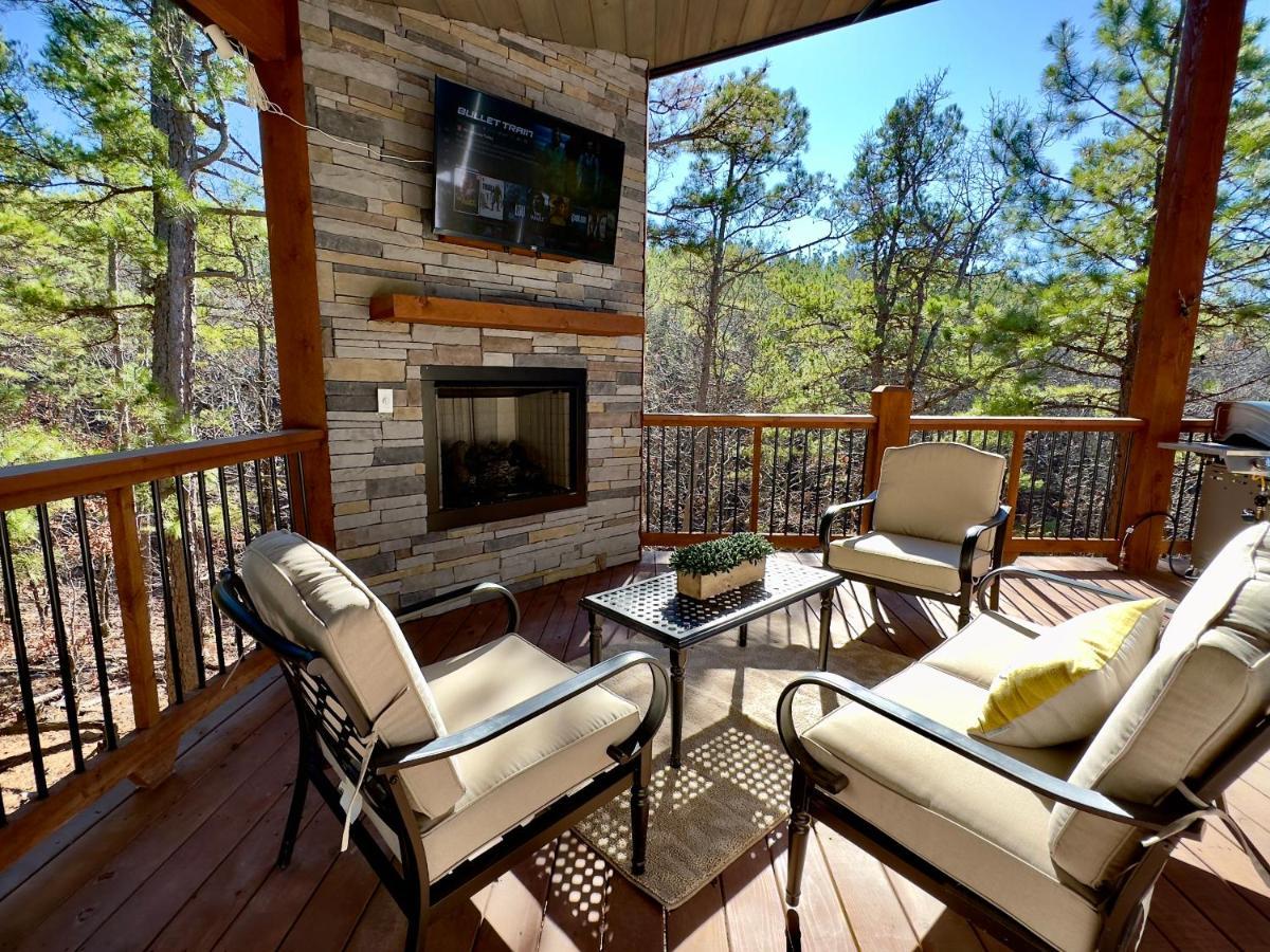 New Luxury Cabin, Hot Tub, Forest Views,Hotel Style Amenities 布罗肯鲍 外观 照片