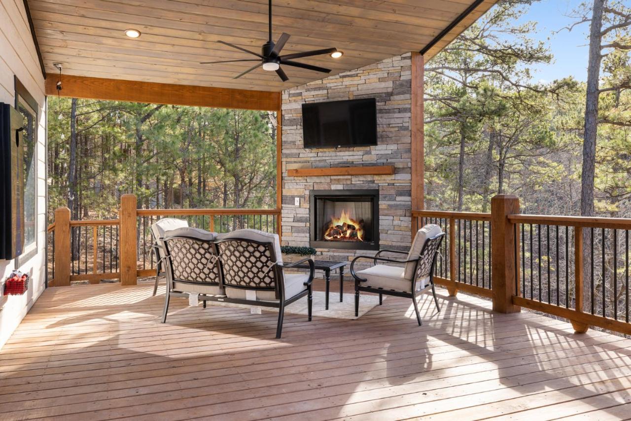 New Luxury Cabin, Hot Tub, Forest Views,Hotel Style Amenities 布罗肯鲍 外观 照片