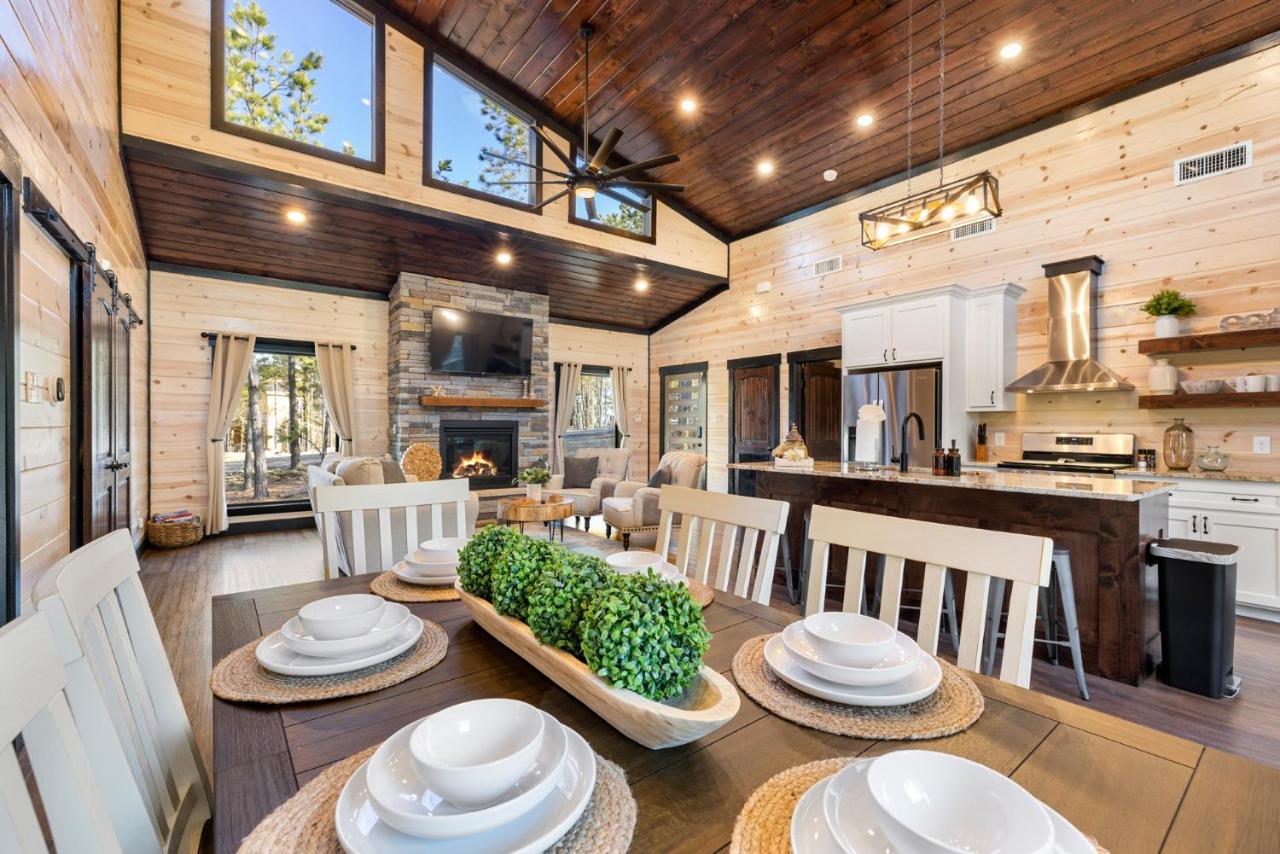New Luxury Cabin, Hot Tub, Forest Views,Hotel Style Amenities 布罗肯鲍 外观 照片