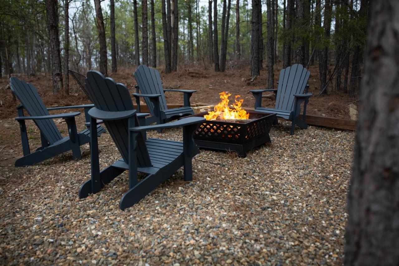 New Luxury Cabin, Hot Tub, Forest Views,Hotel Style Amenities 布罗肯鲍 外观 照片