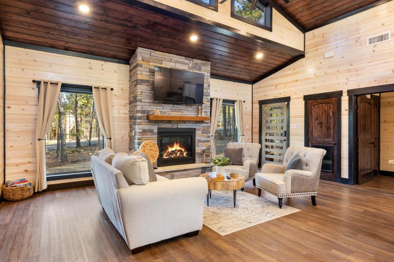 New Luxury Cabin, Hot Tub, Forest Views,Hotel Style Amenities 布罗肯鲍 外观 照片